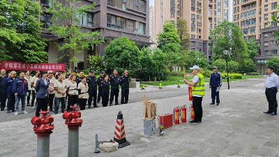 國晉消防：“火”速行動，消防演練進(jìn)小區(qū)，防患未“燃”！